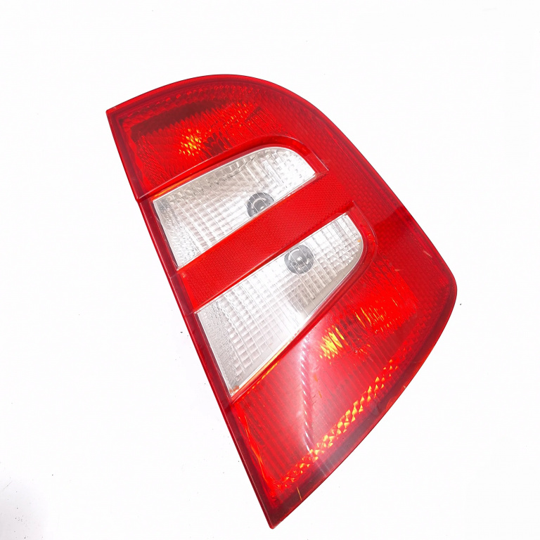 Lampa Stop Spate / Tripla Dreapta Skoda Fabia 1 1999-2007 1.2 Bmd Benzina 6Y6945096B, 6Y6945112B, Xu3X13404Ab