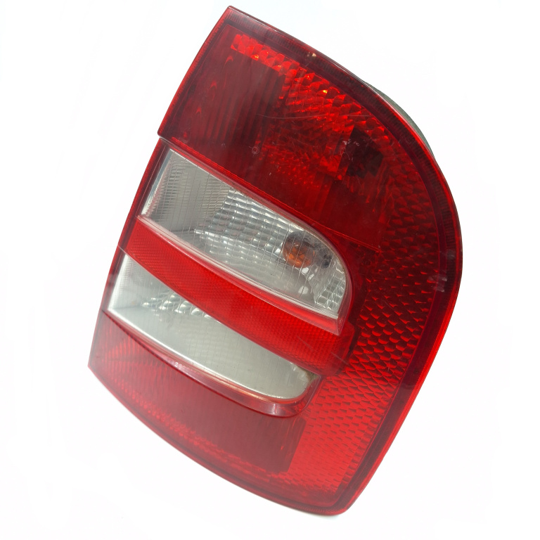 Lampa Stop Spate / Tripla Dreapta Skoda FABIA 1 1999 - 2007 ZSB6Y69450968B, ZSB 6Y6 945 0968B, 6Y6945112B, 6Y6 945 112B, XU3X13N004AA, XU3X-13N004-AA