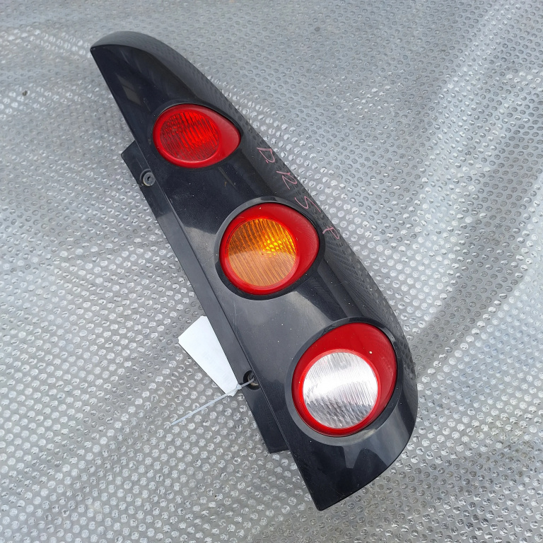 Lampa Stop Spate / Tripla Dreapta Smart Forfour (454) 2004-2006 1.5 (454.032) M 135.950 Benzina A4548200064, 27968016
