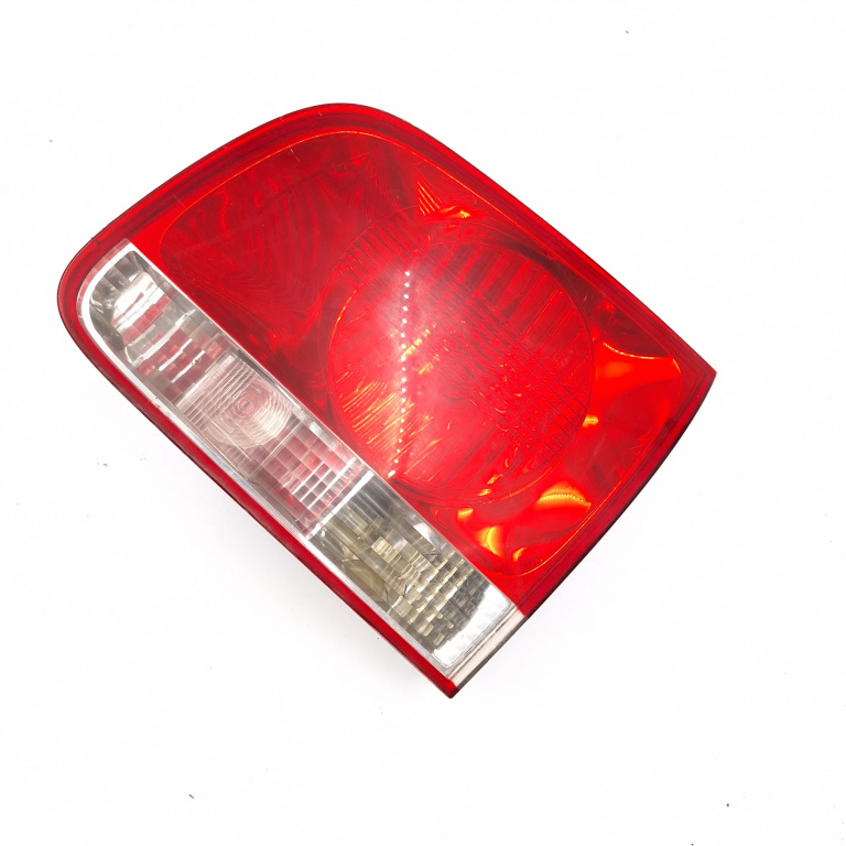 Lampa Stop Spate / Tripla Dreapta Vw Touareg (7L) 2002-2010 2.5 R5 Tdi Bac Motorina 7L6945094H, 28268003, 282622