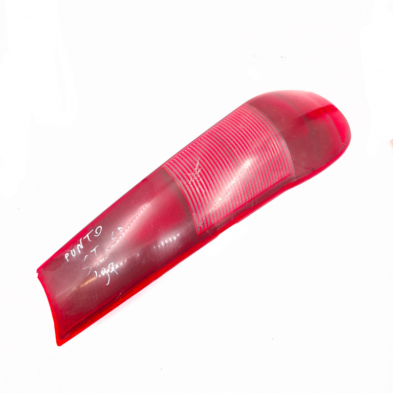 Lampa Stop Spate / Tripla Fiat Punto (176) 1993-1999 Stanga A4148200064, A 414 820 00 64, 4148200064, A4148200077, A 414 820 00 77, 4148200077, 464010830 Hella