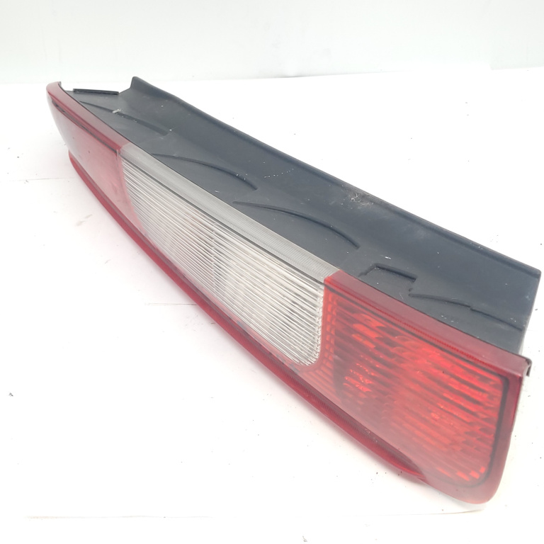 Lampa Stop Spate / Tripla Ford C-Max 1 2003-2010 Stanga 3M5113N411Aa, 3M51-13N411-Aa, 158952, 158 952, 2Sk008723, Bm5113A603Aa, Bm51-13A603-Aa Hella