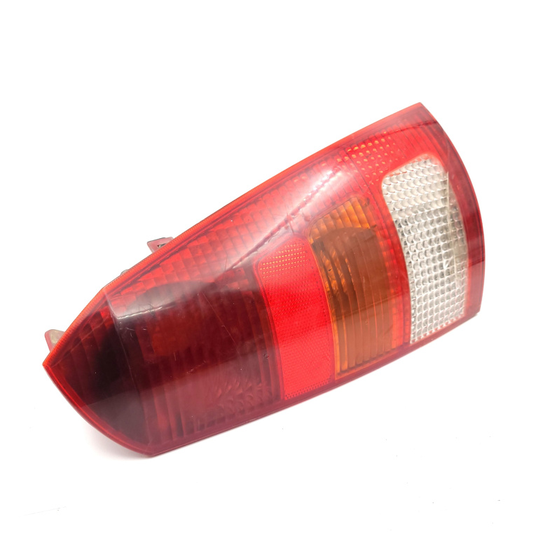 Lampa Stop Spate / Tripla Ford Focus Mk 1 1998-2004 Dreapta Xs4X13N004Ec, Xs4X-13N004-Ec