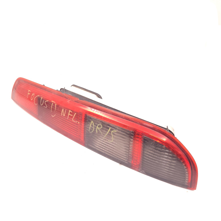 Lampa Stop Spate / Tripla Ford Focus Mk 1 1998-2004 Dreapta 4M5113N004C, 4M5-113N004-C, E410209