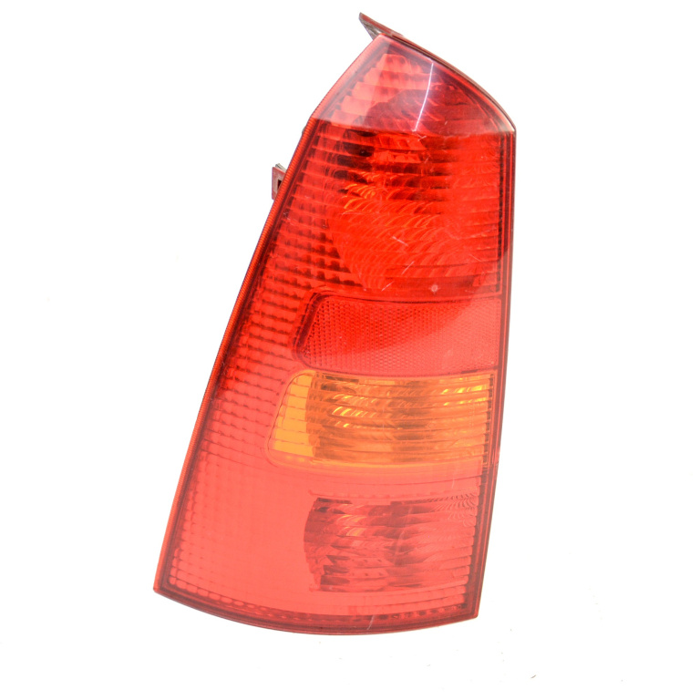 Lampa Stop Spate / Tripla Ford Focus Mk 1 1998-2004 Dreapta Xs4X13N004Ec, Xs4X-13N004-Ec, Xs4X-13N004, Xs4X13N004
