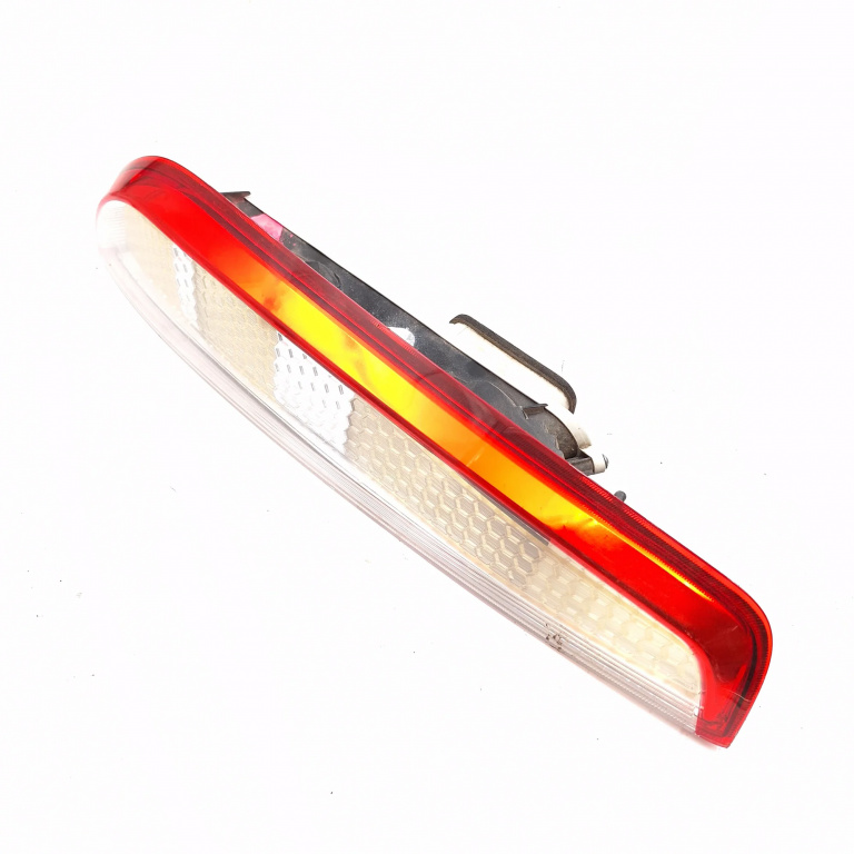 Lampa Stop Spate / Tripla Ford Focus Mk 2 2005-2010 Caroserie Dreapta E411808, E412369 Visteon