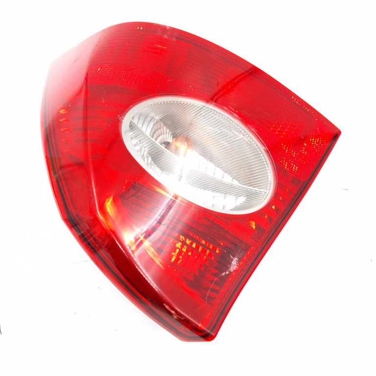 Lampa Stop Spate / Tripla Ford Focus Mk 2 2005-2010 Caroserie Dreapta 5M5113404B, 5M5113N004Ac, 5M51-13N004-Ac, 0374D, 5M51-13404-B Visteon