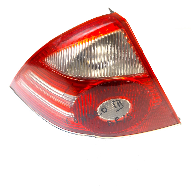 Lampa Stop Spate / Tripla Ford Mondeo Mk 3 2000-2007 Caroserie Dreapta 1S7113405A, 1S71-13405-A, 3S7113405A, 3S71-13405-A Visteon