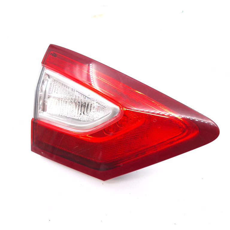 Lampa Stop Spate / Tripla Ford Mondeo Mk 5 2014-2022 2.0 Tdci T7Ce Motorina Stanga D97313A603Je, D973-13A603-Je, Cd391Dlllh, Cd 391 Dll Lh Ford