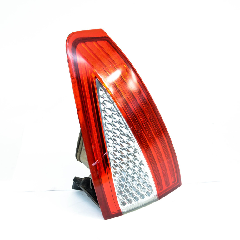 Lampa Stop Spate / Tripla Ford Mondeo Mk4 2007-2014 Dreapta 7S71-13404-A, 7S7113404A