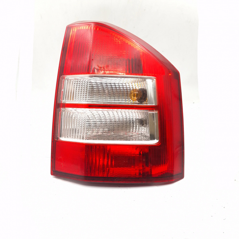 Lampa Stop Spate / Tripla Jeep Compass (Mk49) 2006 > Caroserie Dreapta 1T33429, Zfy00820Ca, 222140, Zfy-00820-Ch, 222144