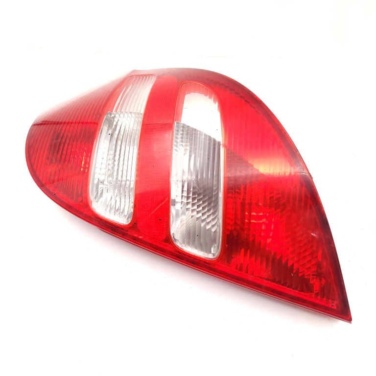 Lampa Stop Spate / Tripla Mercedes-Benz A-Class (W169) 2004-2012 A 170 (169.032, 169.332) M 266.940 Benzina Dreapta A1698200464, 1698200464, 3330728004, 3330-7280-04
