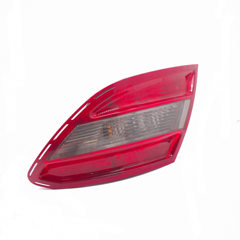 Lampa Stop Spate / Tripla Mercedes-Benz C-Class (W204) 2007-2014 C 320 Cdi 4-Matic (204.089) Om 642.961 Motorina Caroserie Dreapta 2048203064R, A2048203064, 753030, 1N208, 0000149772 Mercedes-Benz