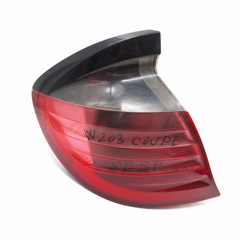 Lampa Stop Spate / Tripla Mercedes-Benz C-Class (W203) 2000-2007 Stanga A2038200564, A 203 820 05 64, 2038200564