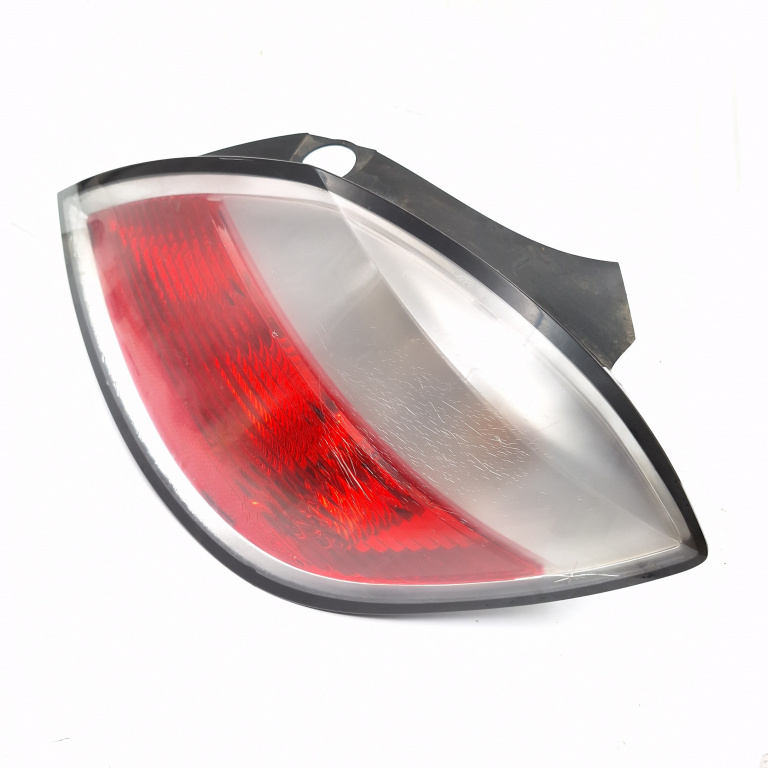 Lampa Stop Spate / Tripla Opel Astra H 2004-2012 1.9 Cdti Z 19 Dth Motorina Haion Dreapta 24451837, 00865302, 24-451-837, 008653-02