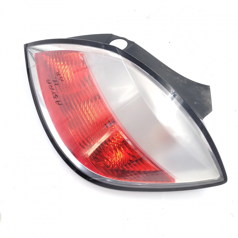 Lampa Stop Spate / Tripla Opel Astra H 2004-2012 1.6 Z 16 Xep Benzina Dreapta 008653028835, 159728, 008653028833, 342691834 Hella