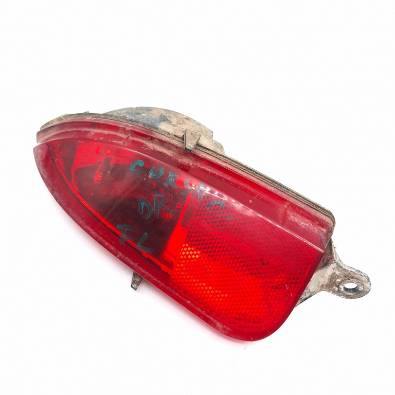 Lampa Stop Spate / Tripla Opel Corsa C 2000-2006 Bara Spate Dreapta 13118664, 89398221, 2562M Valeo