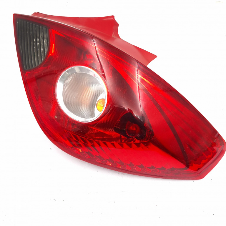 Lampa Stop Spate / Tripla Opel Corsa D 2006-2014 Dreapta 13186351, 89038961A, 13-186-351, 368158932, S4400 Valeo