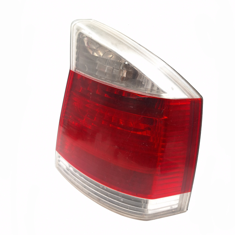 Lampa Stop Spate / Tripla Opel Vectra C 2002-2008 Dreapta 13131002, Jw13131002