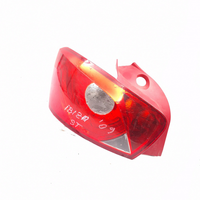 Lampa Stop Spate / Tripla Seat Ibiza 5 (6J) 2008-2017 Caroserie Stanga 6J4945095C, 6J4 945 095 C, 6J4945111B, 6J4 945 111 B Automotive Lighting