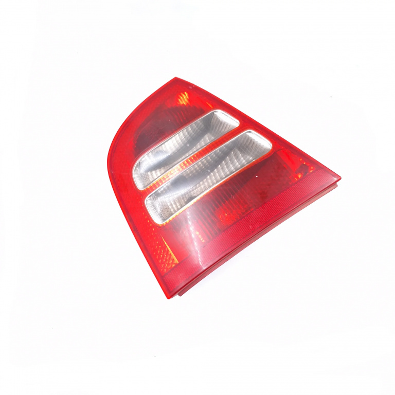 Lampa Stop Spate / Tripla Skoda Octavia 1 (1U) 1996-2010 Stanga Yu3X13405Ba, 1U6945095, 1U6945111, Yu3X13N005Ba Autopal