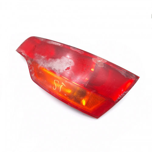 Lampa Stop Spate / Tripla Stanga Audi Q7 (4L) 2006-2015 4L0945094, 027330202 Al