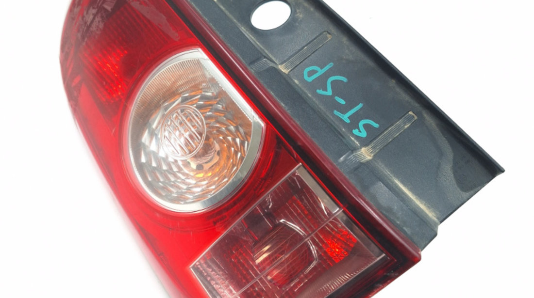 Lampa Stop Spate / Tripla Stanga Dacia DUSTER 1 (HS) 2010 - 2017 Motorina 265555684R, 265555684, 0027606