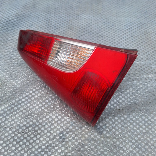 Lampa Stop Spate / Tripla Stanga Dacia Logan (Ls) 2004-2012 1.4 (Lsoa, Lsoc, Lsoe, Lsog) Benzina 820...
