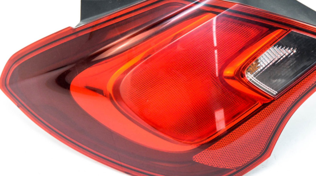 Lampa Stop Spate / Tripla Stanga Opel CORSA E 2014 - Prezent Benzina 39012621