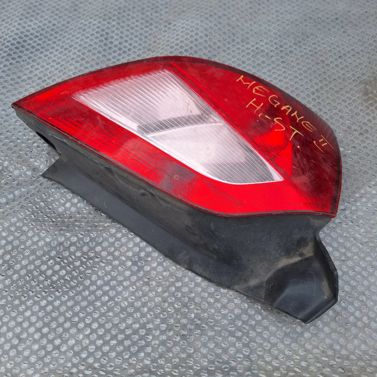 Lampa Stop Spate / Tripla Stanga Renault Megane 2 2002-2010 8200073236, 89398082 Valeo