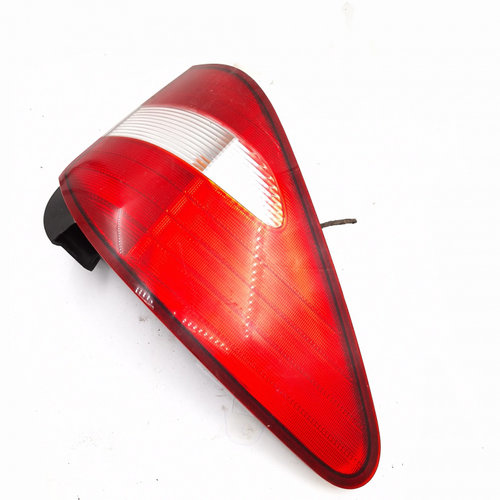 Lampa Stop Spate / Tripla Stanga Ssangyong Rodius 2005 > 2.7 Xdi D27Dt Motorina Caroserie E131156, 8...