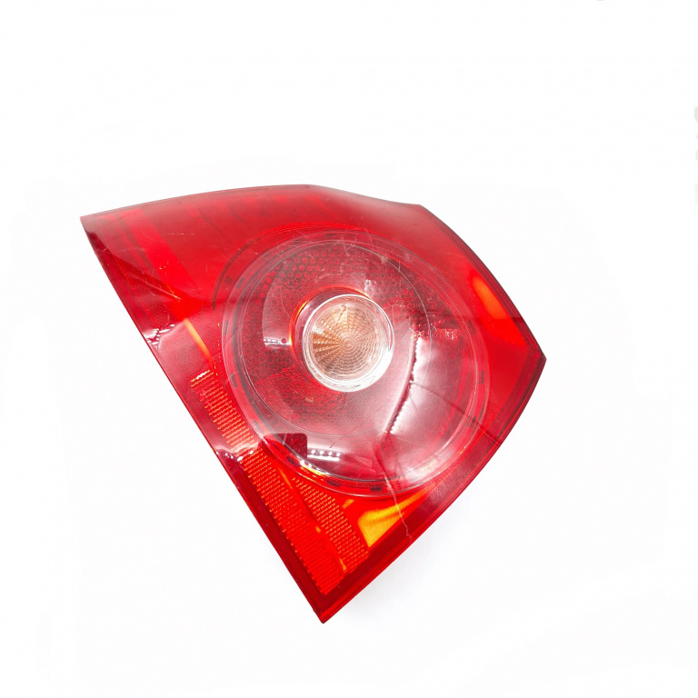 Lampa Stop Spate / Tripla Stanga Vw Golf 5 2003-2009 E32200, 04D0Te32200, Aip2S2T2