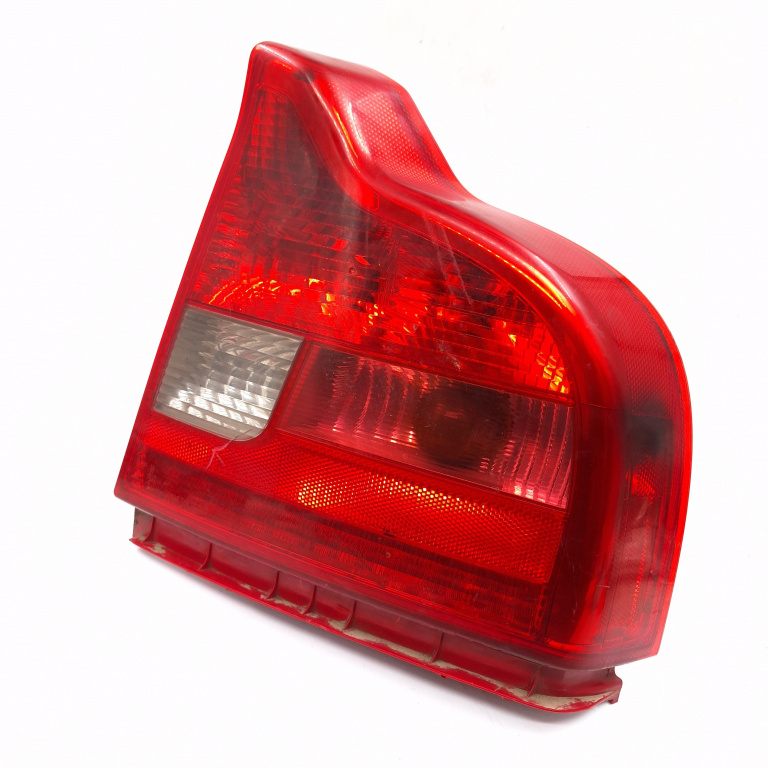 Lampa Stop Spate / Tripla Volvo S80 1 (Ts, Xy) 1998-2006 Caroserie Dreapta 159224, 15983600, 15923401, 159234-01, E12522, Saethk170 Hella