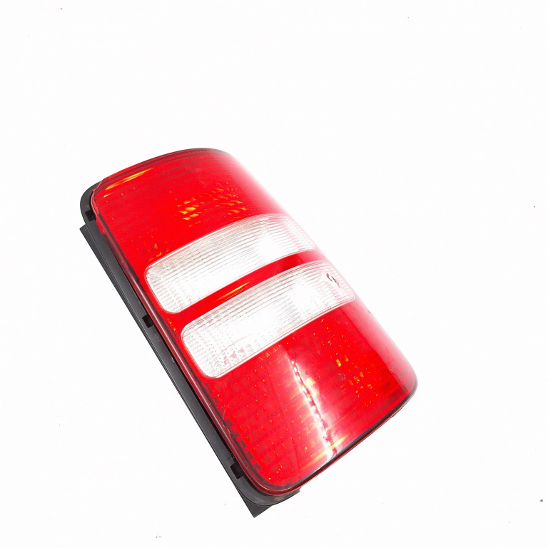 Lampa Stop Spate / Tripla Vw Caddy 3 2004-2015 2.0 Tdi 16V Cfhc Motorina Dreapta 2K5945096G, 2K5945096F