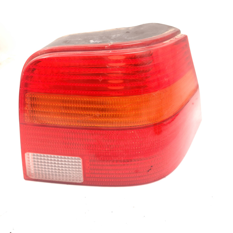 Lampa Stop Spate / Tripla Vw Golf 4 1997-2004 Dreapta 1J6945096Q, 1J6 945 096 Q, 1J6945096 Valeo