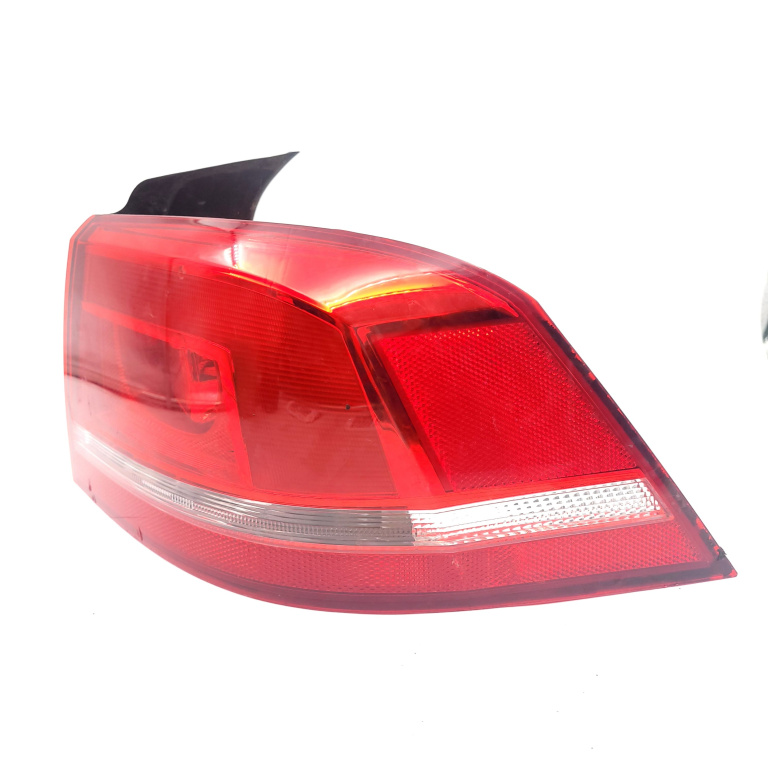 Lampa Stop Spate / Tripla Vw Passat B7 2010-2014 2.0 Tdi Cffb Motorina Caroserie Dreapta 3Ae945096F, 3Ae945096, 3Ae 945 096 F, 3Ae 945 096, 90004874 Valeo