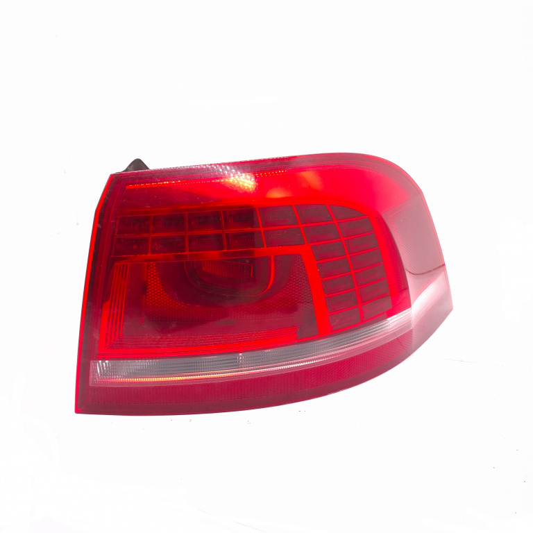 Lampa Stop Spate / Tripla Vw Passat B7 2010-2014 Caroserie Dreapta 3Af945208B, 2Sk01074602, 2Sk010746-02, 3Af945208 Hella