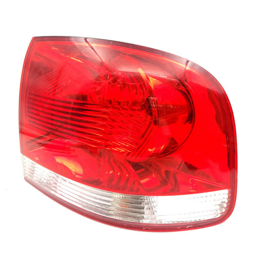 Lampa Stop Spate / Tripla Vw Touareg (7L) 2002-2010 Dreapta 7L6945096K, 7L6945096, 7L6 945 096 K, 7L...