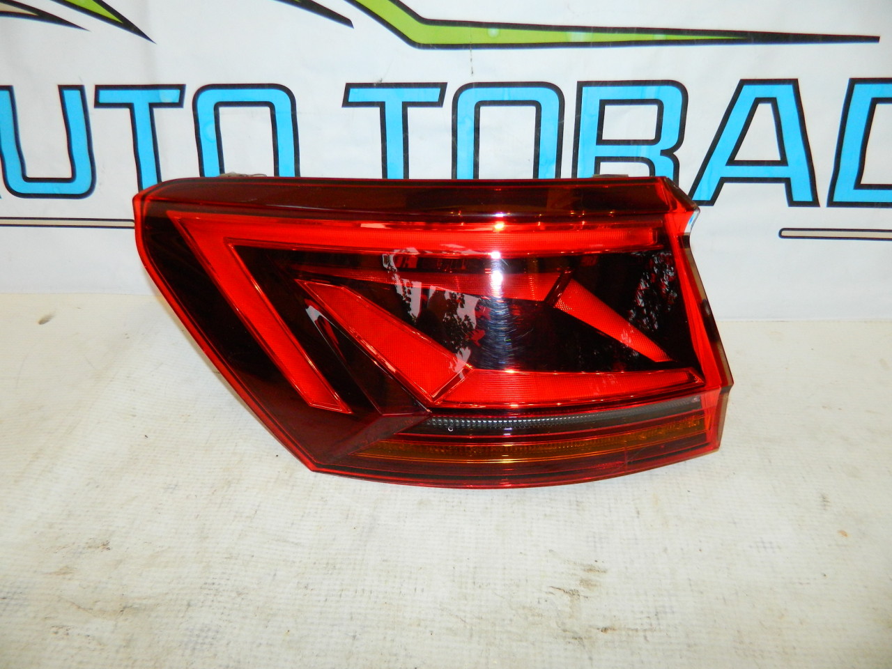 Lampa, Stop stanga LED  VW Touareg model 2019-2023 cod 760945207A