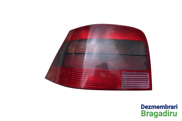 Lampa stop stanga pe aripa Volkswagen VW Golf 4 [1997 - 2006] Hatchback 5-usi 1.4 MT (75 hp) Cod motor AXP
