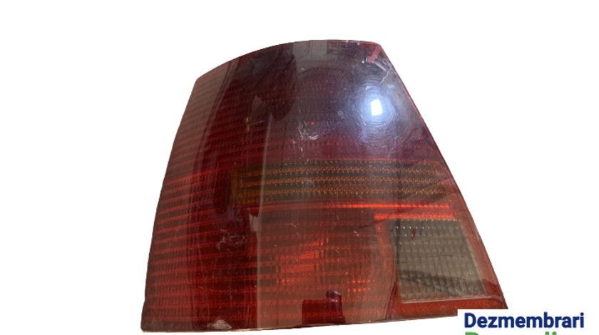 Lampa stop stanga pe aripa Volkswagen VW Golf 4 [1997 - 2006] wagon 1.9 TDI MT (101 hp) Cod motor AXR