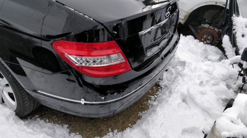 Lampa // stop stanga spate Mercedes C Class W204 2007 // 2013