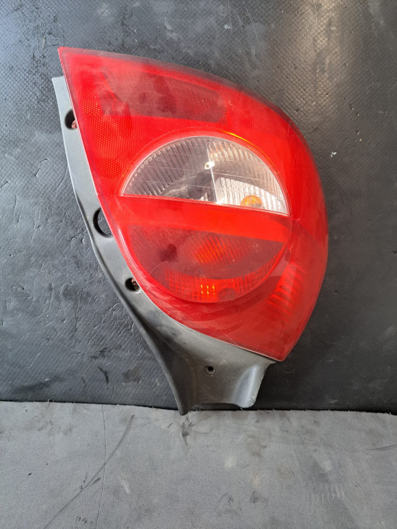 Lampa stop stanga spate Renault Clio 3 - COD 89035079 / 89035086