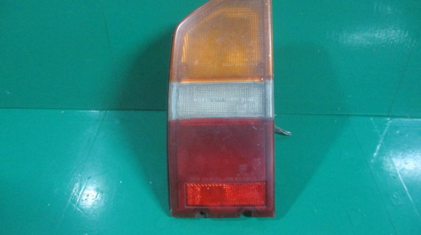 LAMPA / STOP STANGA SUZUKI VITARA 4x4 FAB. 1988 – 2002 ⭐⭐⭐⭐⭐