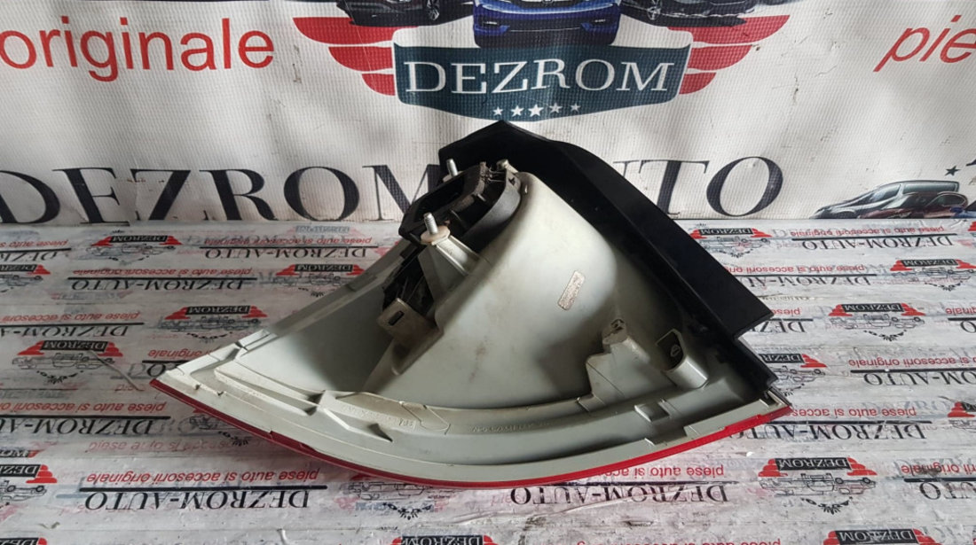 Lampa / tripla dreapta caroserie (exterior) VW Golf 5 Hatchback cod piesa : 1K6945096P