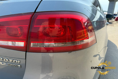 Lampa Tripla stop dreapta aripa break Volkswagen VW Passat B7 [2010 - 2015] 2.0TDI CFF