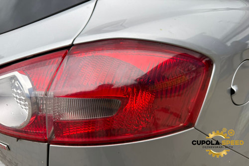 Lampa / Tripla stop dreapta aripa Ford Kuga [2008 - 2013]