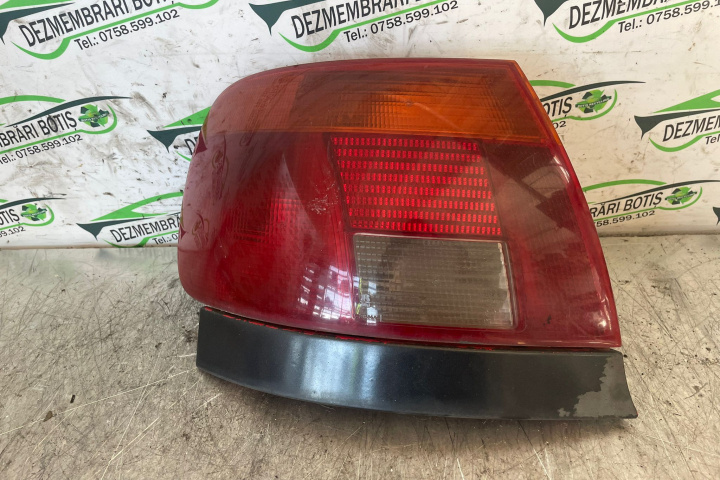 Lampa / Tripla stop dreapta pe aripa 152195 Audi A4 B5 [1994 - 1999] Sedan 1.9 TDI AT (90 hp)