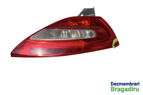 Lampa / Tripla stop dreapta pe aripa Necesita atentie!!! Renault Megane 2 [facelift] [2006 - 2012] H...