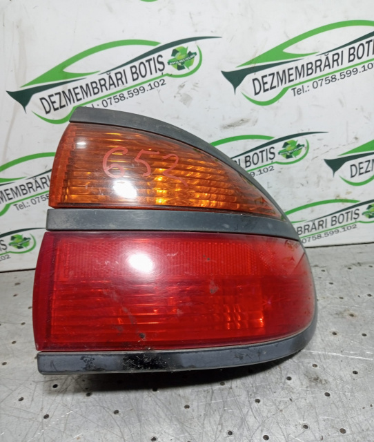 Lampa / Tripla stop dreapta pe aripa Renault Laguna [facelift] [1998 - 2001] Liftback 1.9 DCi MT (110 hp)